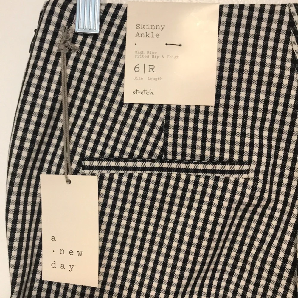 NEW A New Day‎ Gingham Skinny Ankle Pant. 6